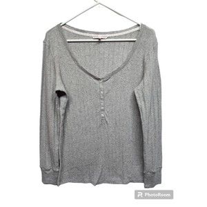 Victoria's Secret Base Layer Shirt Womens XL Gray Long Sleeve Pullover V-Neck